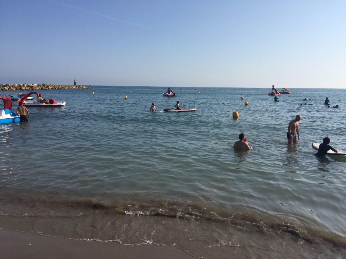 マラガPiso Vacaciones En Familia O Amigosアパートメント エクステリア 写真